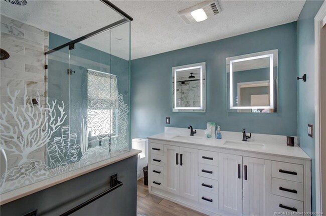26 SW Riverway Blvd in Palm City, FL - Building Photo - Building Photo