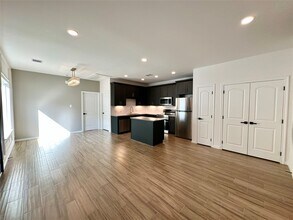 11555 Persimmon St in Willis, TX - Building Photo - Building Photo