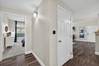 Cobble Oaks in Gold River, CA - Building Photo - Building Photo