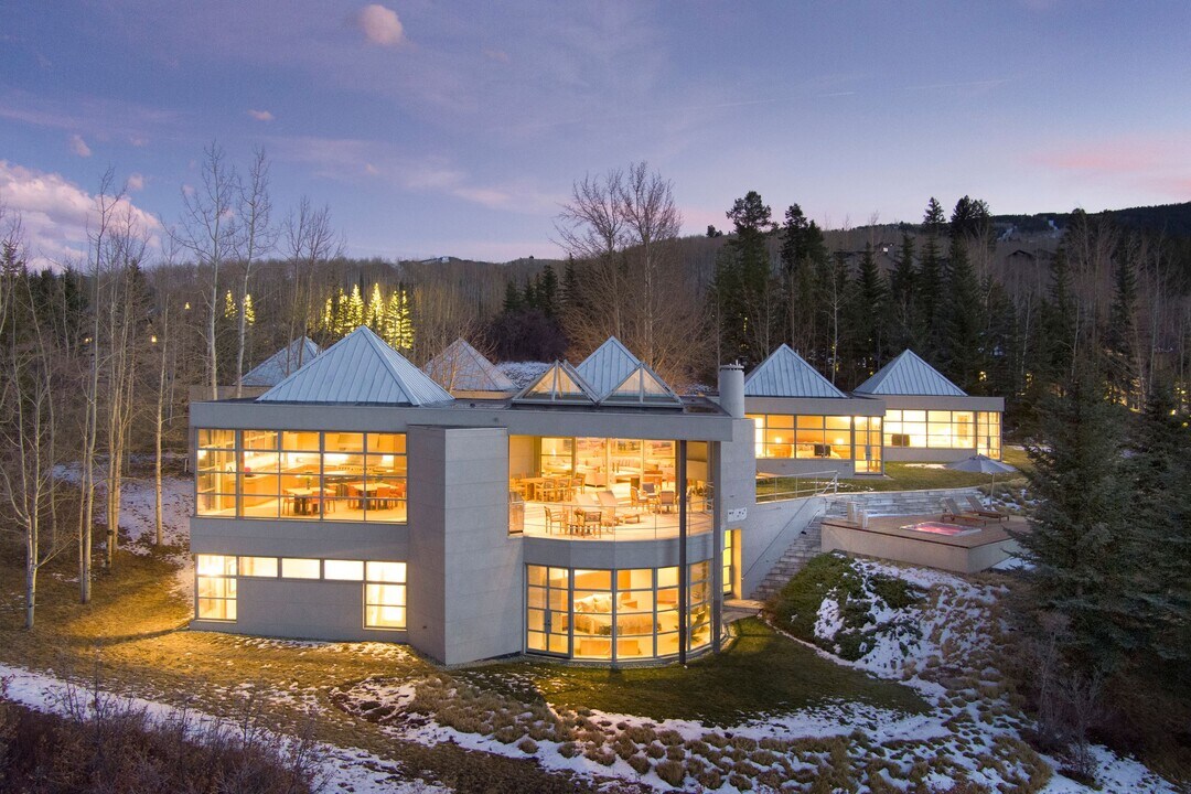 821 Cluny Rd in Aspen, CO - Building Photo