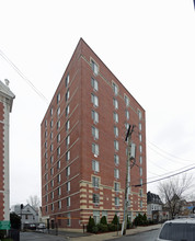 Unity Gardens in Mount Vernon, NY - Building Photo - Building Photo