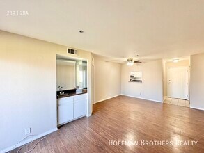 8726 Burton Way in Los Angeles, CA - Building Photo - Building Photo