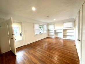 1307 Harvard St, Unit 1 in Santa Monica, CA - Foto de edificio - Building Photo