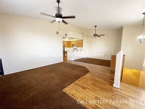 9901 Trailwood Dr, Unit #2162 in Las Vegas, NV - Foto de edificio - Building Photo
