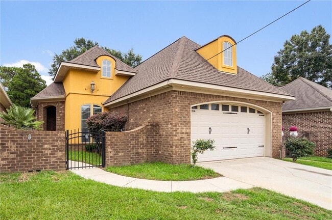 property at 773 Louise Ave