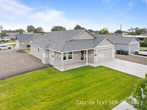 434 N Washington St in Moses Lake, WA - Building Photo - Building Photo