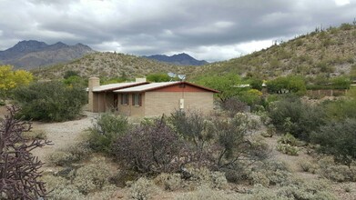 5180 N Kolb Rd in Tucson, AZ - Building Photo - Building Photo