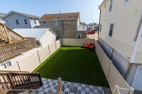 215 Webster Ave photo'