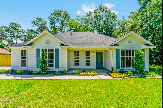 property at 11844 Oakridge Manor