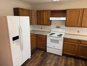 1605 Spanish Trail in Plano, TX - Building Photo - Building Photo