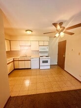 2276 Century Point Ln in Glendale Heights, IL - Building Photo - Building Photo