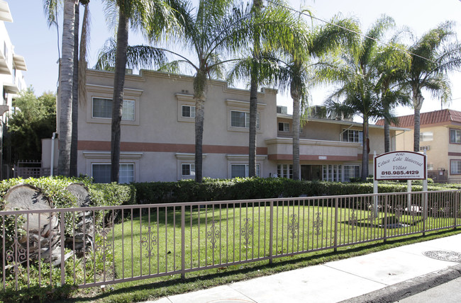 Toluca Lake Universial Villas in North Hollywood, CA - Foto de edificio - Building Photo