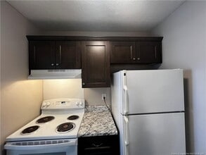 1425 Ireland Dr in Fayetteville, NC - Building Photo - Building Photo