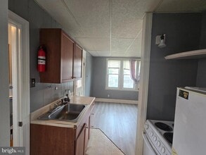 105 W 24th St in Chester, PA - Building Photo - Building Photo