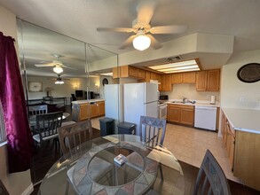 8410 Eldora Ave in Las Vegas, NV - Building Photo - Building Photo