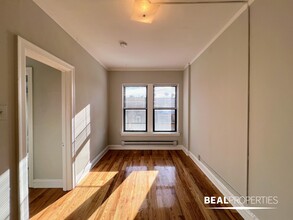 4614 N Paulina St in Chicago, IL - Foto de edificio - Building Photo