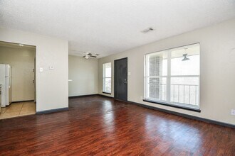 7902 Prestwood Dr in Houston, TX - Building Photo - Building Photo