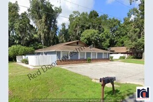 1870 SE 40th Street Rd in Ocala, FL - Building Photo