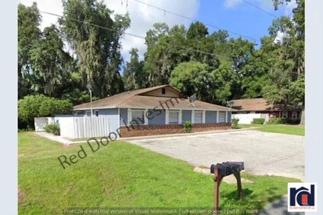 property at 1870 SE 40th Street Rd
