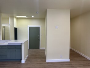 1458 Lincoln Blvd, Unit 6 in Santa Monica, CA - Building Photo - Building Photo