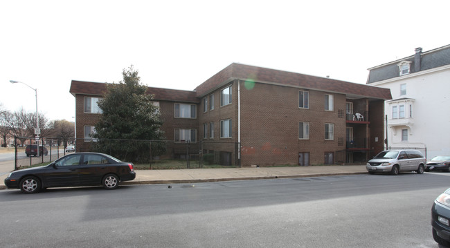 Medeso Manor Apartments in Baltimore, MD - Building Photo - Building Photo