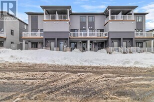 1004 Parnian Private in Ottawa, ON - Building Photo