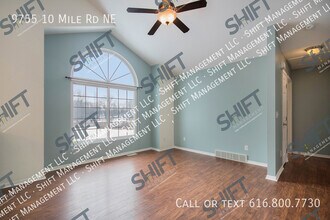 9755 10 Mile Rd NE in Rockford, MI - Building Photo - Building Photo