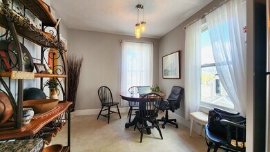 8 Fay St, Unit 2 in Westborough, MA - Building Photo - Building Photo