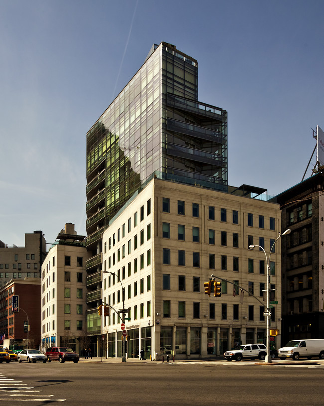 1 York St in New York, NY - Foto de edificio - Building Photo