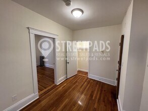 1315 Commonwealth Ave in Boston, MA - Building Photo - Building Photo