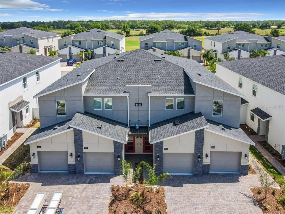 8853 Cabot Cliffs Dr in Davenport, FL - Building Photo