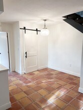 9394 SW 77 Avenue, Unit Apt F7 in Miami, FL - Building Photo - Building Photo