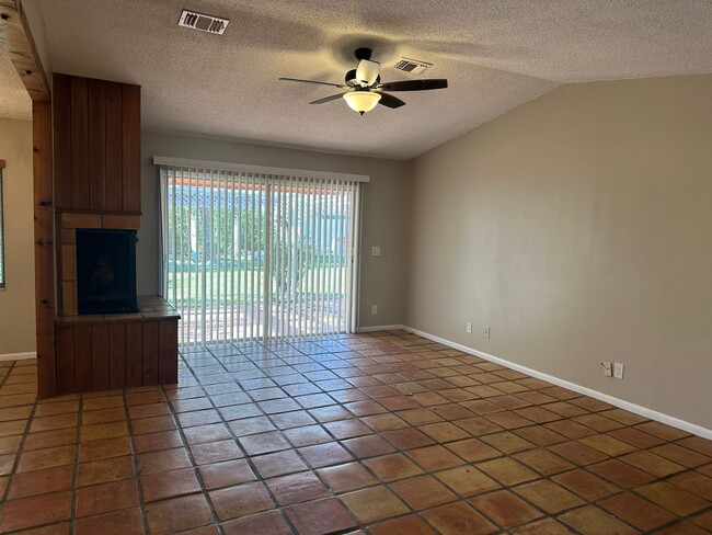 102 Florida Park Dr N in Palm Coast, FL - Building Photo - Building Photo