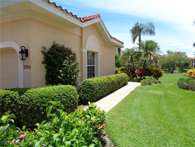 6115 Reserve Cir in Naples, FL - Building Photo - Building Photo