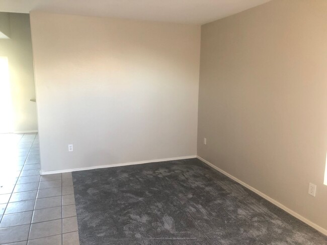 1310 W Whitten St in Chandler, AZ - Building Photo - Building Photo