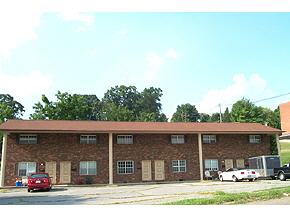 Bradford Place West in Kingsport, TN - Building Photo