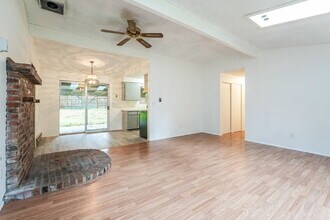 6825 180th St SE in Snohomish, WA - Building Photo - Building Photo