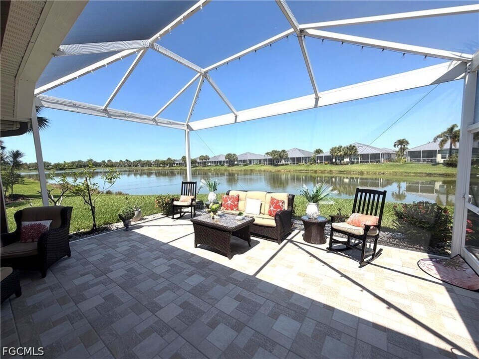 2609 Clairfont Ct in Cape Coral, FL - Building Photo