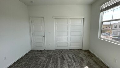 8851 Boes Wy in Sacramento, CA - Building Photo - Building Photo
