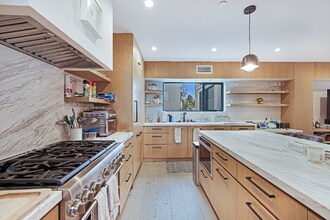 1214 Electric Ave in Los Angeles, CA - Building Photo - Building Photo