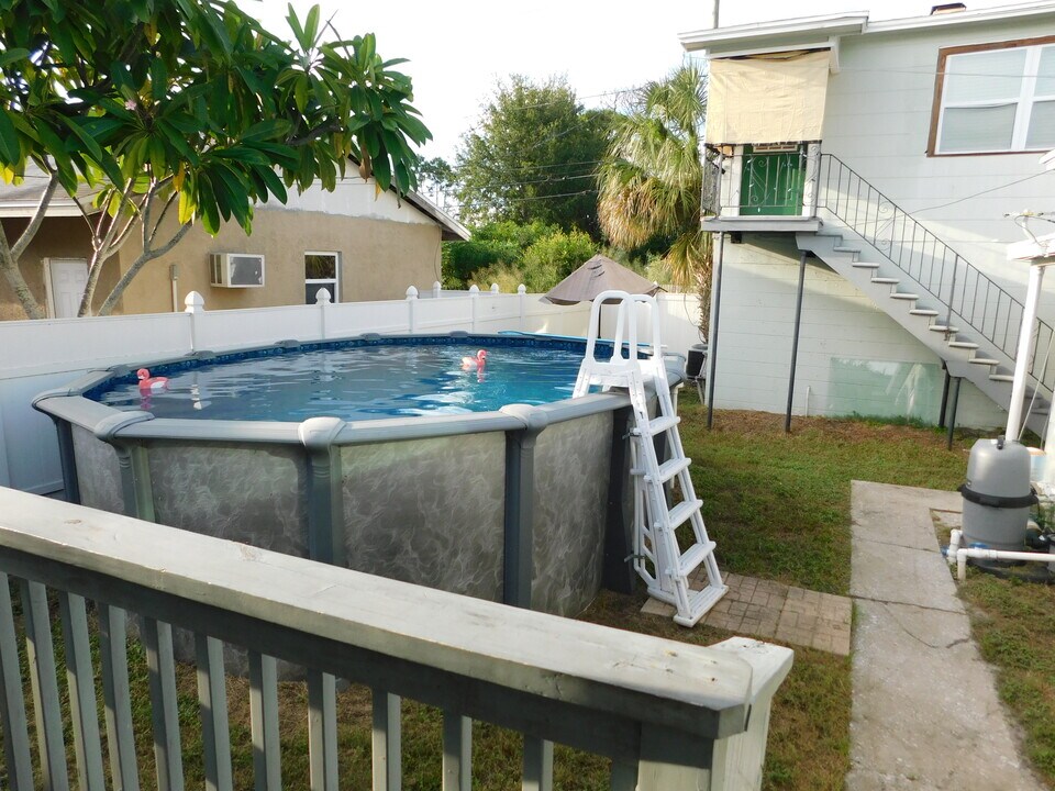 5005 5th Ave S, Unit 5005.5 5th Ave S in St. Petersburg, FL - Building Photo