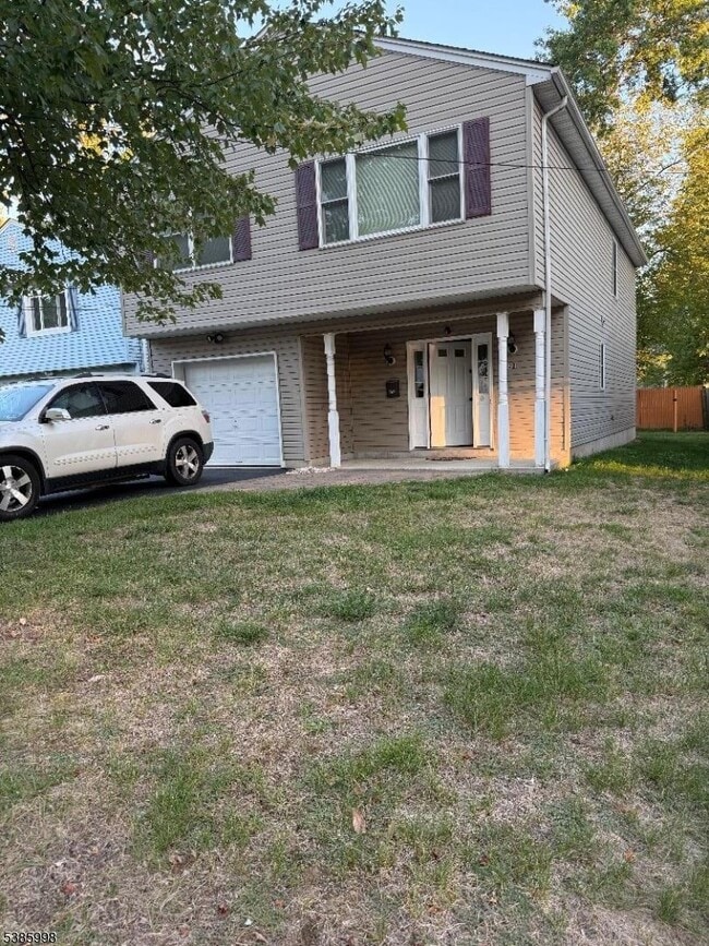 28 Caldwell Rd in Parsippany Troy Hills, NJ - Building Photo - Building Photo