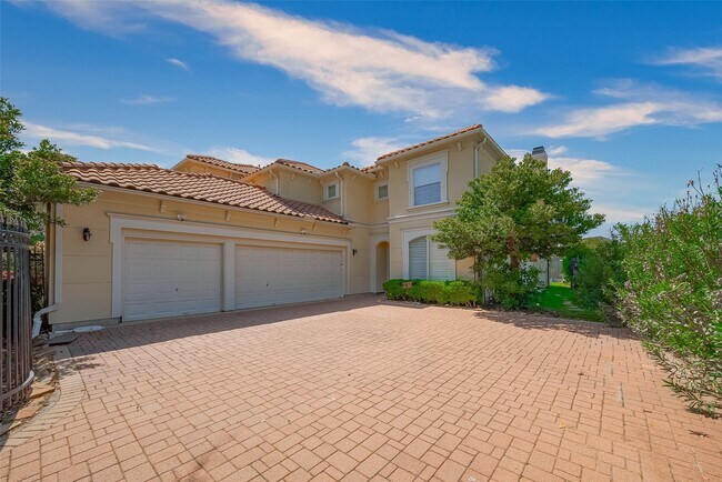 14114 Barnhart Blvd in Houston, TX - Building Photo - Building Photo