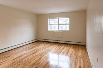 743 Grove Street in Irvington, NJ - Building Photo - Building Photo