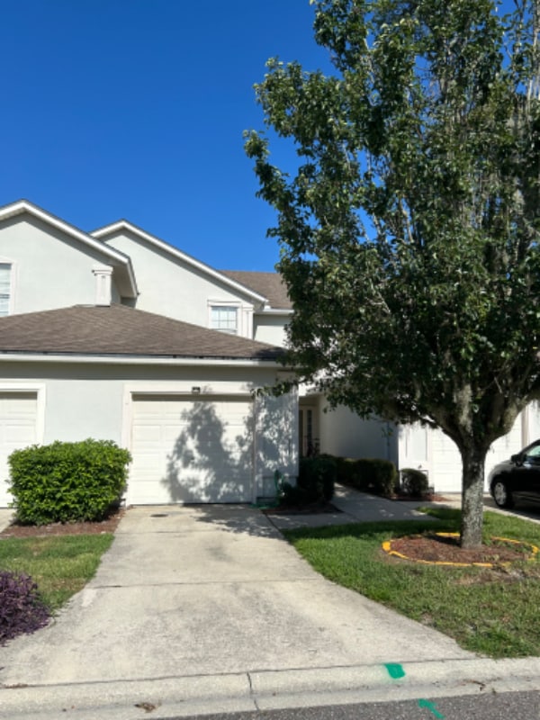 property at 828 Southern Creek Dr