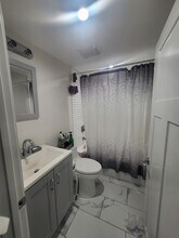 2904 W Nelson St in Chicago, IL - Building Photo - Building Photo