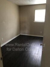 1972 Cambridge Dr in Lexington, KY - Building Photo - Building Photo