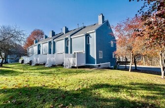 4 Suncook Terrace in Merrimack, NH - Building Photo - Building Photo