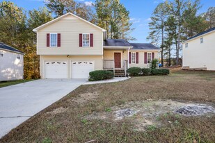380 River Trace Dr in Villa Rica, GA - Building Photo