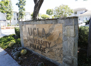 University Village in Los Angeles, CA - Building Photo - Building Photo